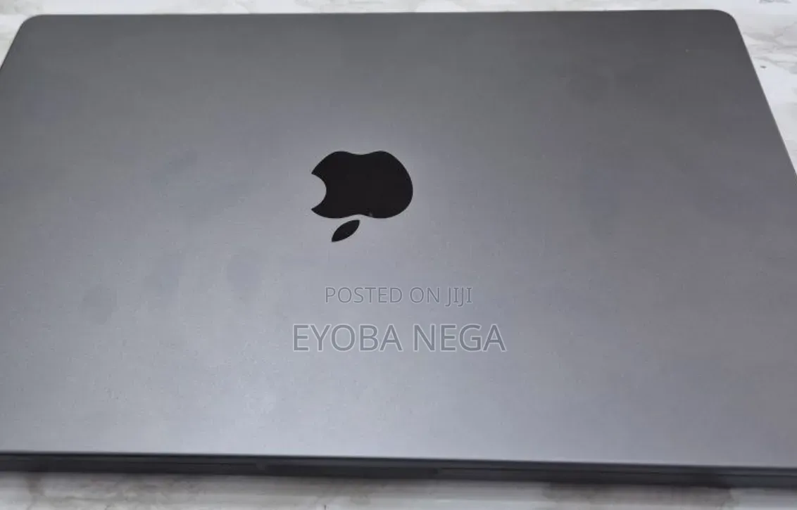 New Laptop Apple MacBook Pro 2025 M5 16GB Apple M5 Pro SSD 1T
