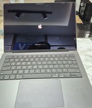 New Laptop Apple MacBook Pro 2025 M5 16GB Apple M5 Pro SSD 1T