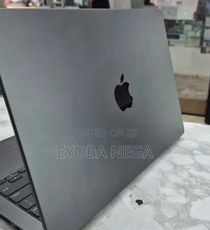 New Laptop Apple MacBook Pro 2025 M5 16GB Apple M5 Pro SSD 1T