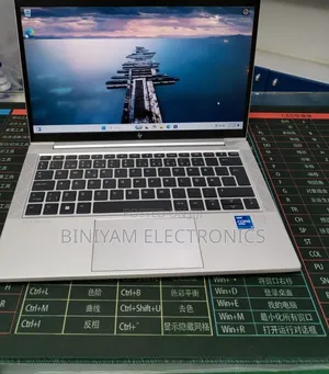 New Laptop HP EliteBook 830 G8 16GB Intel Core i5 SSD 512GB
