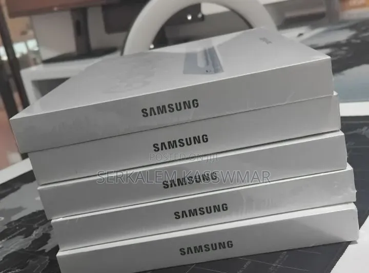 New Samsung Galaxy Tab S10 FE 128 GB Gray