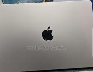 New Laptop Apple MacBook Air 2022 M2 16GB Apple M2 SSD 512GB