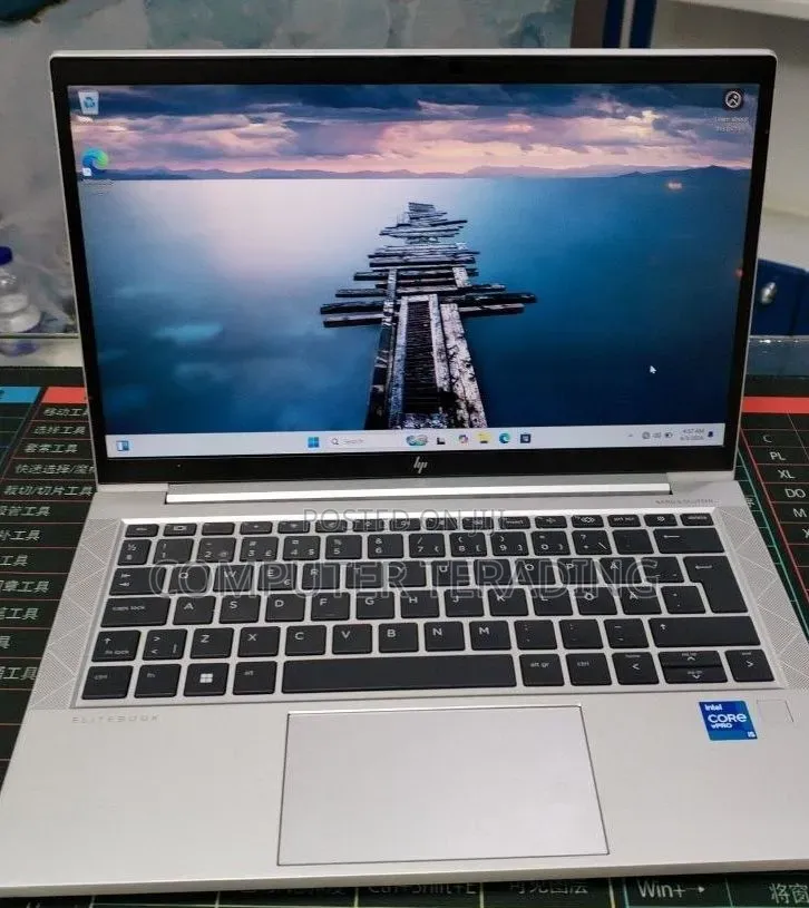 New Laptop HP EliteBook 830 G8 16GB Intel Core i5 SSD 512GB