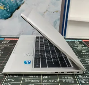 New Laptop HP EliteBook 830 G8 16GB Intel Core i5 SSD 512GB
