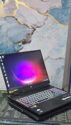 New Laptop Acer Predator Helios Neo 16 16GB Intel Core i7 SSD 512GB