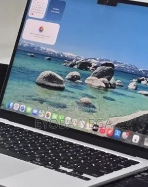 New Laptop Apple MacBook Air 2024 M3 16GB Apple M3 SSD 256GB