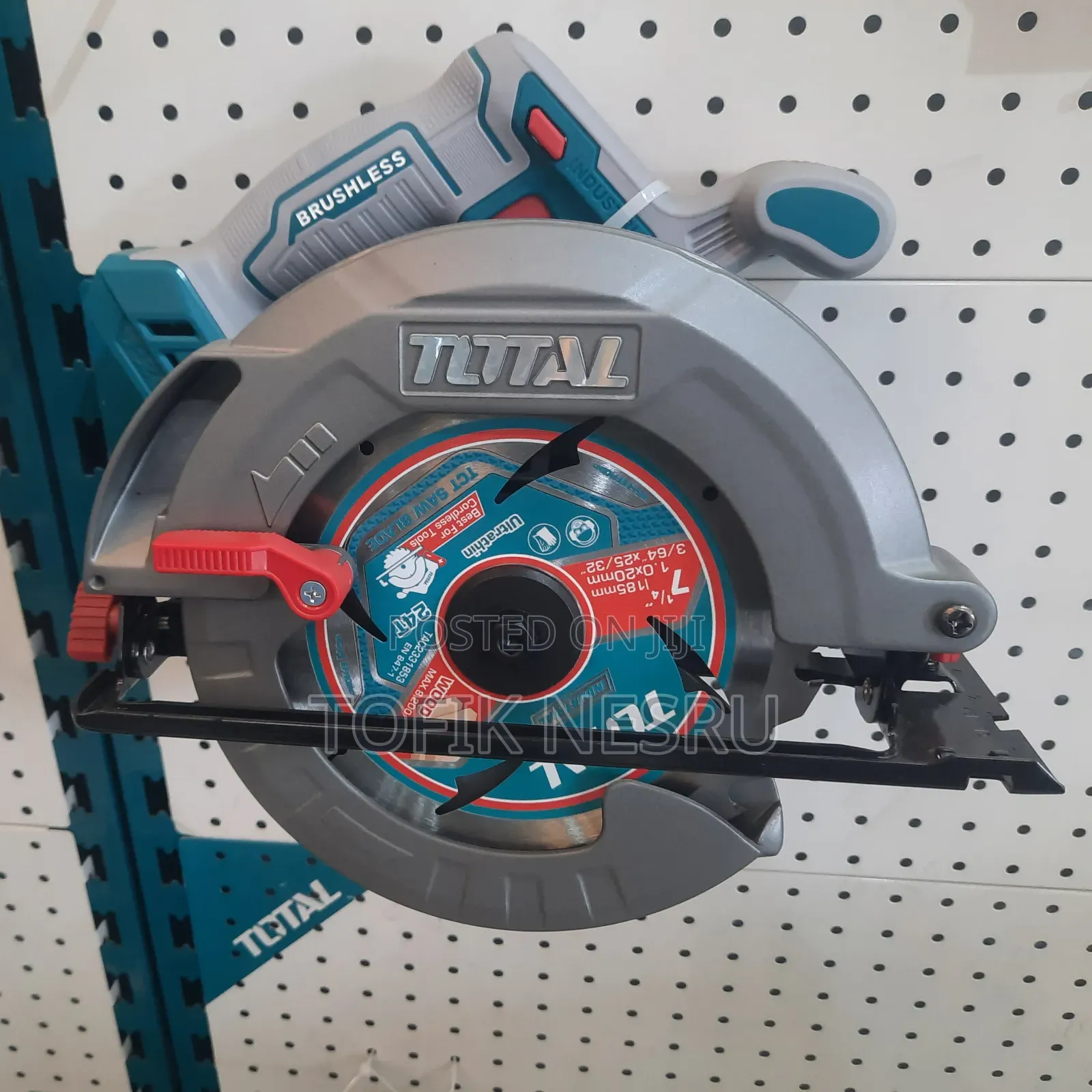 Total Cordless Circular Saaw
