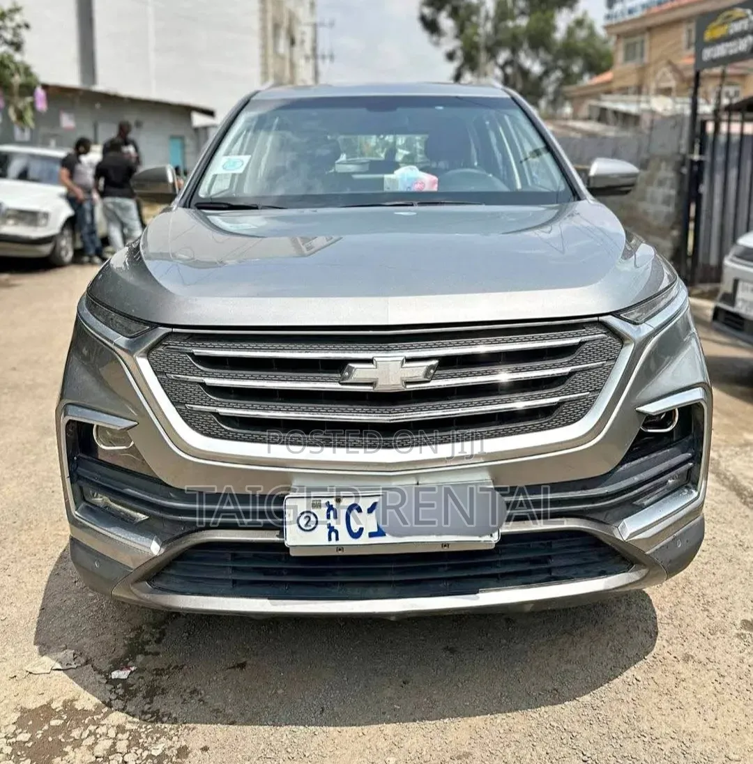 Chevrolet Captiva
 Rent 4500