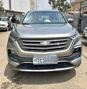 Chevrolet Captiva
 Rent 4500
