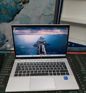 New Laptop HP EliteBook 830 G8 16GB Intel Core i5 SSD 512GB