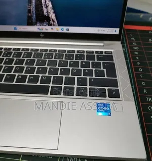 New Laptop HP EliteBook 830 G8 16GB Intel Core i5 SSD 512GB