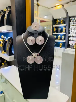Ashenda Set