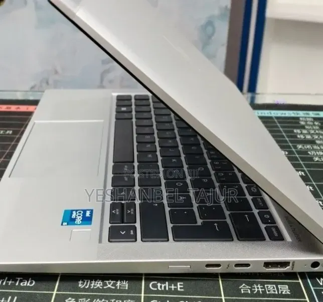 New Laptop HP EliteBook 830 G8 16GB Intel Core i5 SSD 512GB