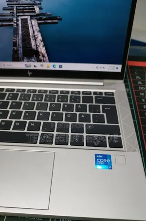 New Laptop HP EliteBook 830 G8 16GB Intel Core i5 SSD 512GB
