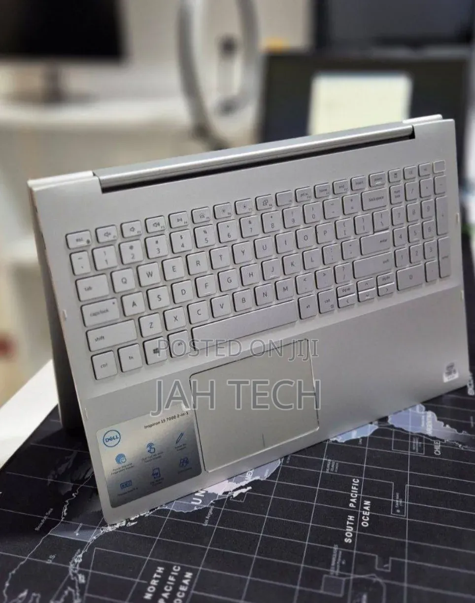 New Laptop Dell Inspiron 15 8GB Intel Core i5 SSD 256GB