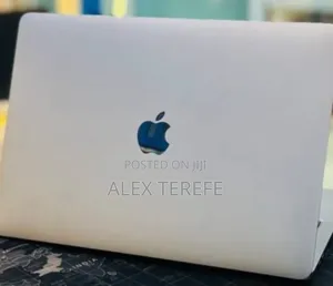 New Laptop Apple MacBook Pro 2022 M2 8GB Apple M2 SSD 512GB