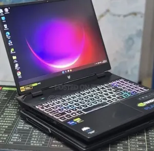 New Laptop Acer Predator Helios Neo 16 16GB Intel Core i7 SSD 512GB
