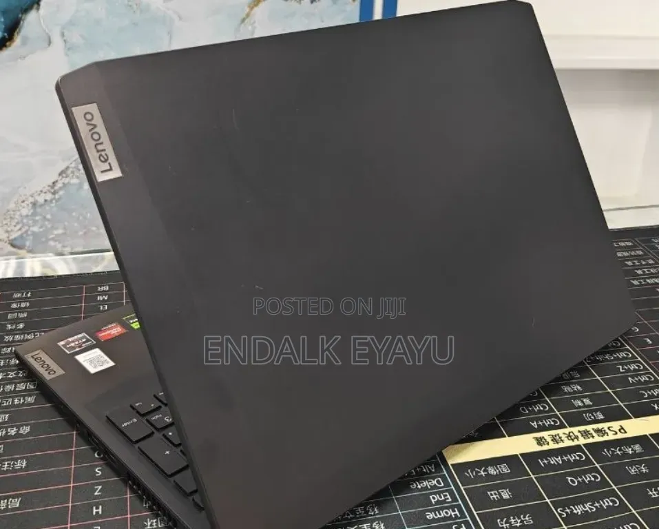 New Laptop Lenovo IdeaPad 1 8GB AMD Ryzen 5 SSD 512GB