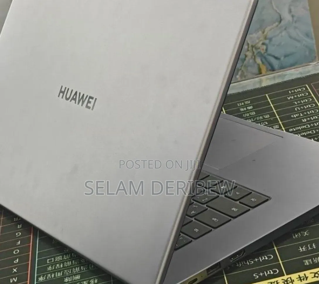 New Laptop Huawei 8GB Intel Core i3 SSD 256GB