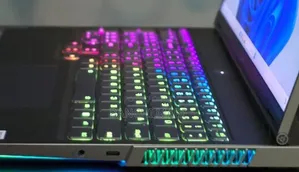 New Laptop Lenovo Legion 9 32GB AMD Ryzen 9 SSD 1T