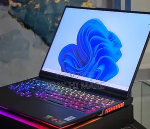 New Laptop Lenovo Legion 9 32GB AMD Ryzen 9 SSD 1T