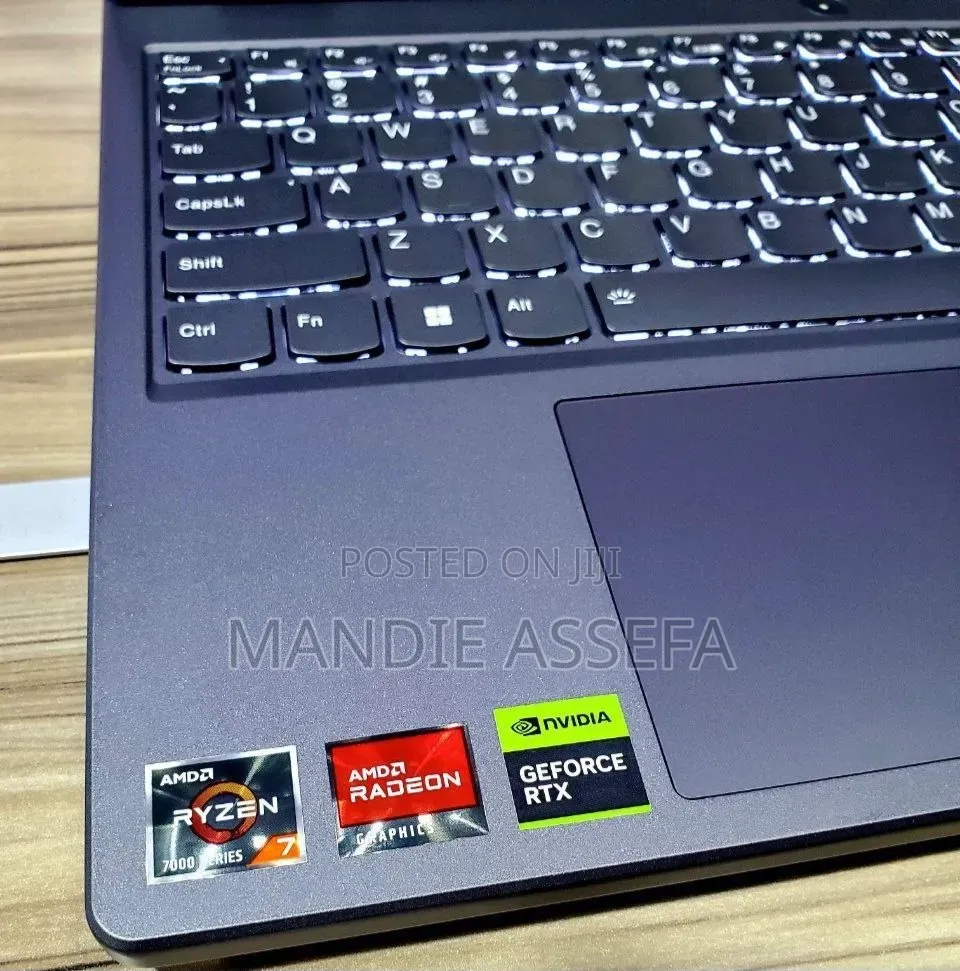 New Laptop Lenovo Legion 5 16GB AMD Ryzen 7 SSD 512GB