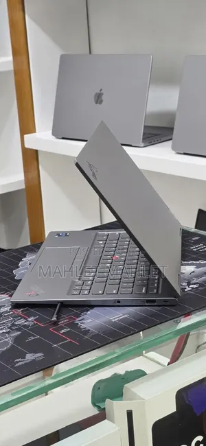 New Laptop Lenovo 16GB Intel Core i5 SSD 512GB