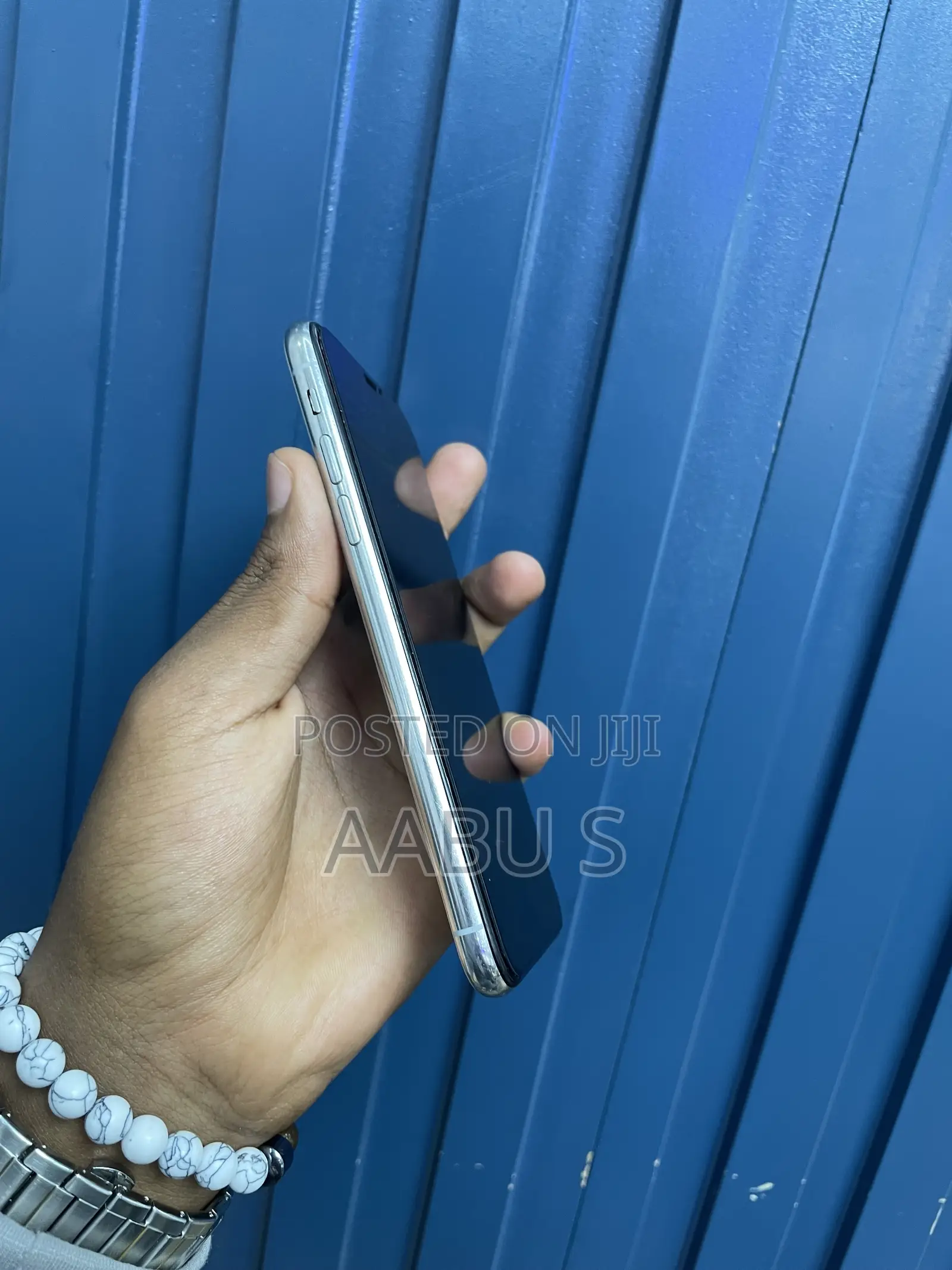 Apple iPhone X 64 GB White