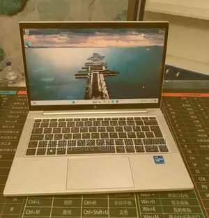 New Laptop HP EliteBook 830 G8 16GB Intel Core i5 SSD 512GB