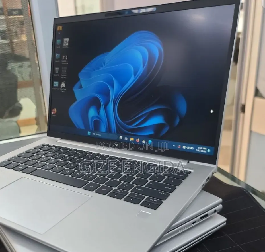 New Laptop HP EliteBook 840 G10 16GB Intel Core i7 SSD 512GB