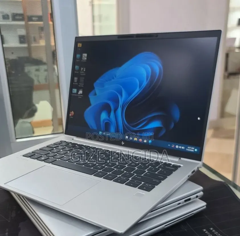 New Laptop HP EliteBook 840 G10 16GB Intel Core i7 SSD 512GB