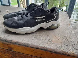 Sneaker Shoes