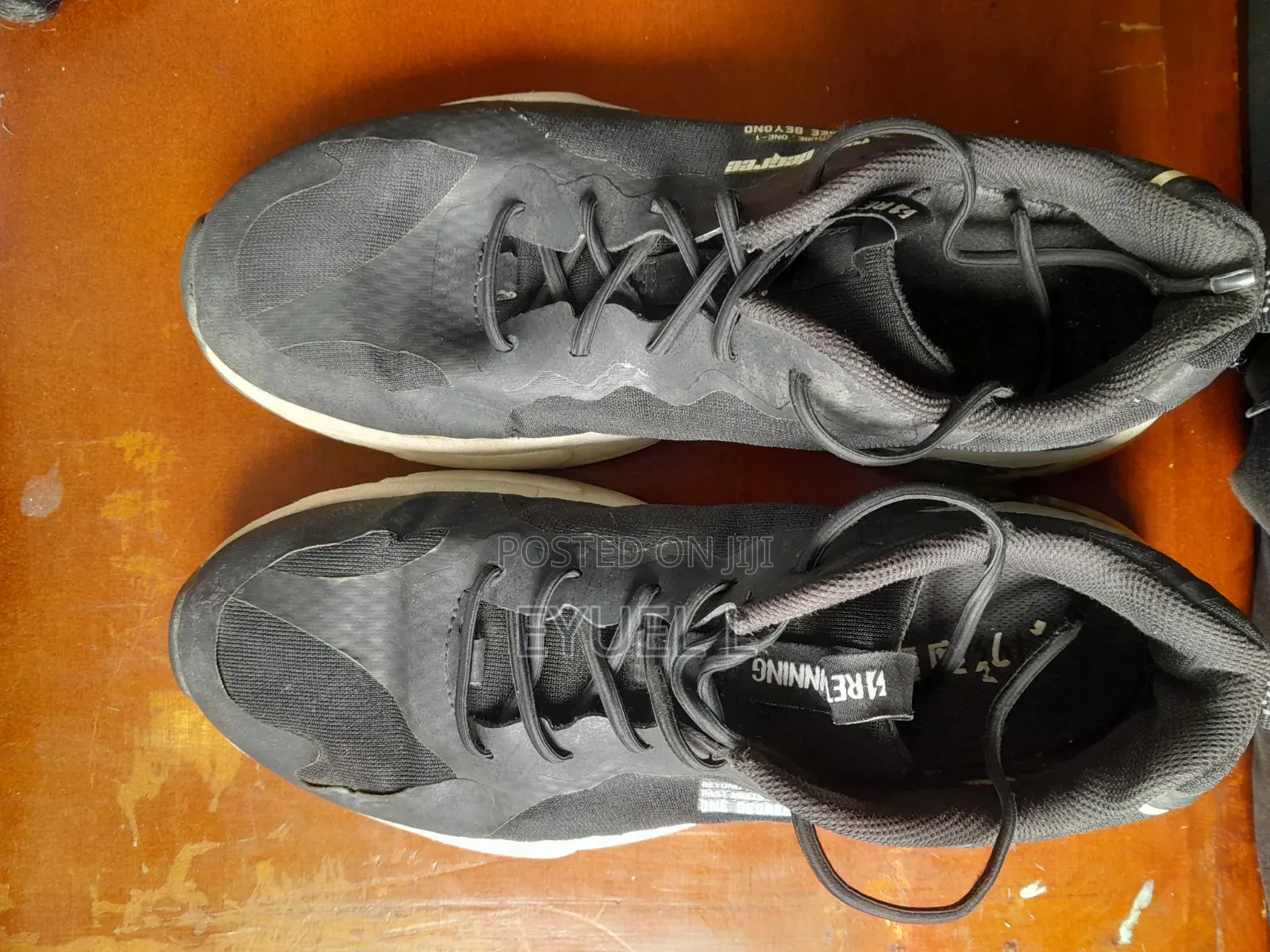 Sneaker Shoes