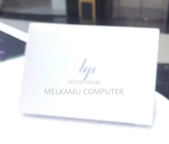 New Laptop HP EliteBook 840 G10 16GB Intel Core i7 SSD 512GB