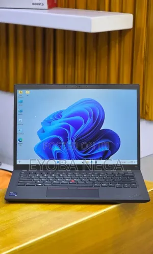 New Laptop Lenovo ThinkPad T14 G4 16GB Intel Core i5 SSD 512GB