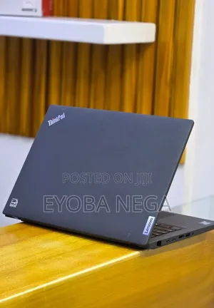 New Laptop Lenovo ThinkPad T14 G4 16GB Intel Core i5 SSD 512GB