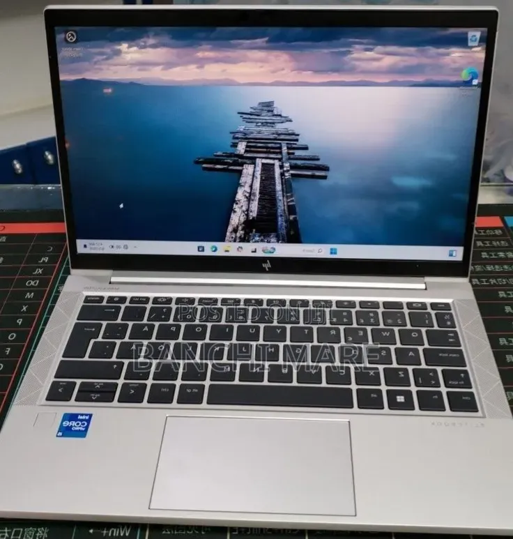 New Laptop HP EliteBook 830 G8 16GB Intel Core i5 SSD 512GB