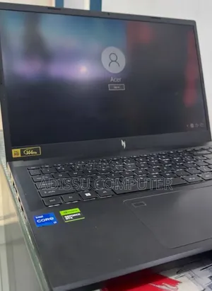 New Laptop Acer Predator Helios Neo 16 16GB Intel Core i7 SSD 512GB