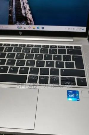 New Laptop HP EliteBook 830 G8 16GB Intel Core i5 SSD 512GB