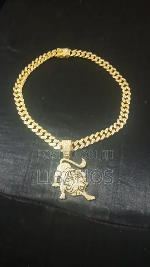Golden Shin Chain