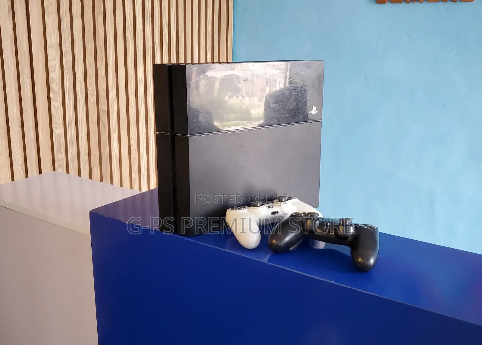 PS4 Fat Model | Dubai Imported | 2 Original Joystick 