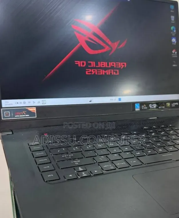 New Laptop Asus ROG Strix G15 16GB AMD Ryzen 9 SSD 512GB