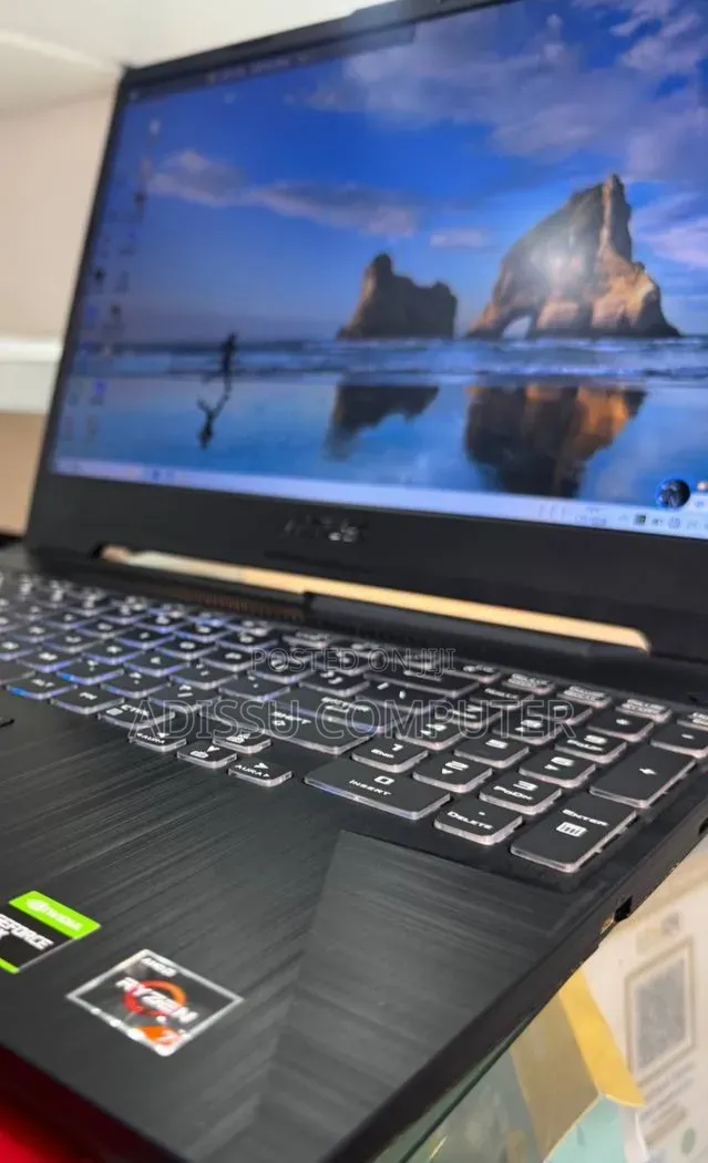 New Laptop Asus ROG Strix G15 16GB AMD Ryzen 7 SSD 1T