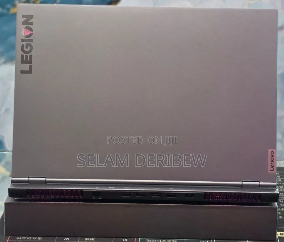 New Laptop Lenovo Legion 9 32GB AMD Ryzen 9 SSD 1T