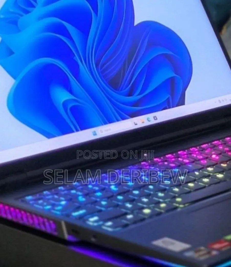 New Laptop Lenovo Legion 9 32GB AMD Ryzen 9 SSD 1T