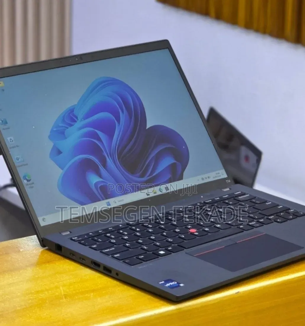 New Laptop Lenovo ThinkPad T14 16GB Intel Core i5 SSD 512GB
