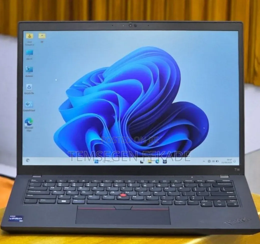 New Laptop Lenovo ThinkPad T14 16GB Intel Core i5 SSD 512GB