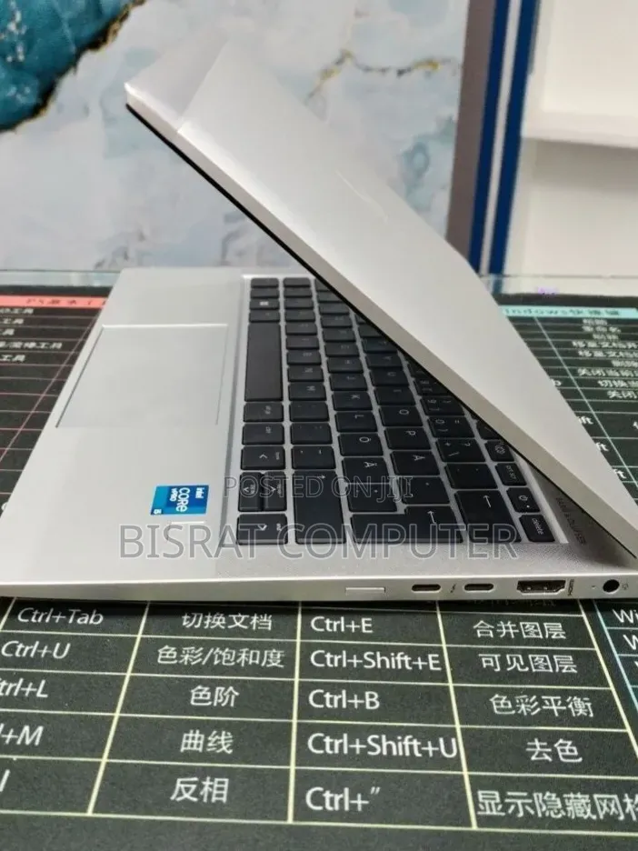 New Laptop HP EliteBook 830 G8 16GB Intel Core i5 SSD 512GB