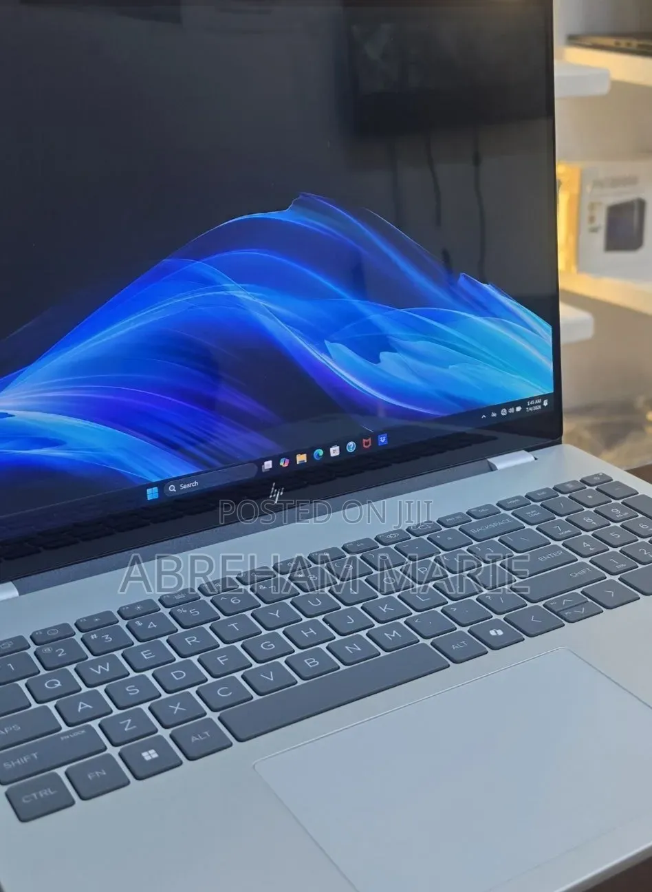New Laptop HP OmniBook 7 14" 16GB AMD Ryzen 9 SSD 1T