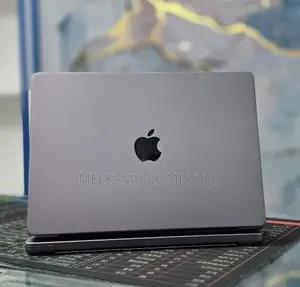 New Laptop Apple MacBook Pro 2021 M1 32GB Apple M1 SSD 512GB